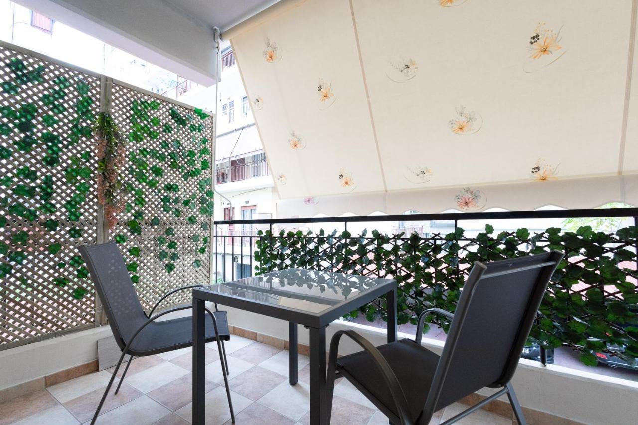 Cozy Family Apartment Larissa Exterior photo